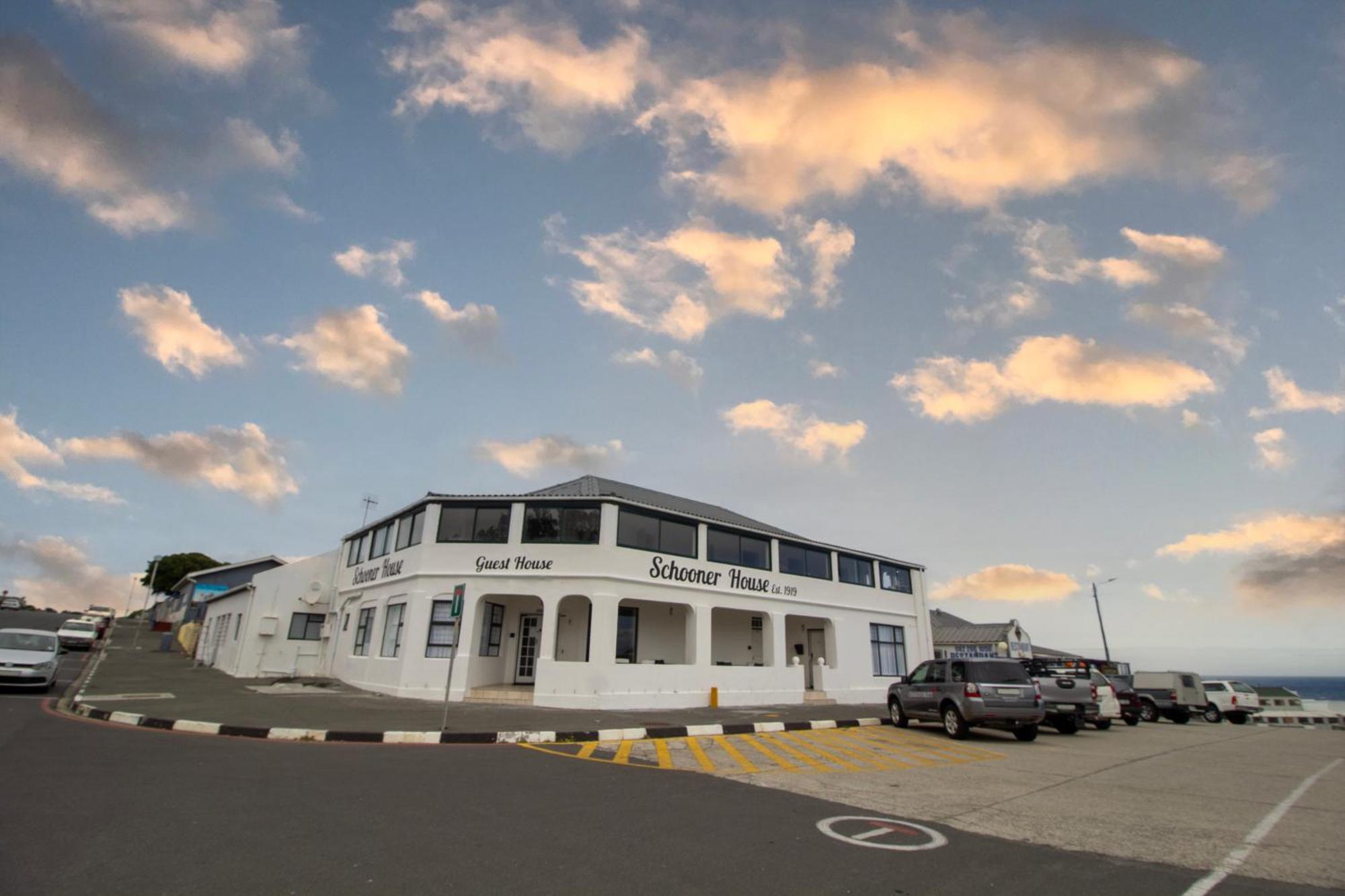 Schooner House Hotel Gansbaai Buitenkant foto